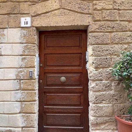 Suite Minerva 10 Steps From Piazza Civica Alghero Exterior foto
