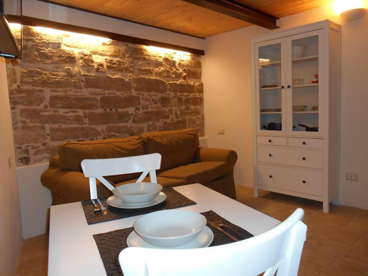 Suite Minerva 10 Steps From Piazza Civica Alghero Exterior foto